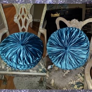 Large Turquois Soft Velvet Like Round Throw Pillow
